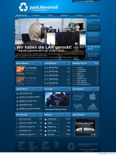 蓝色背景音乐网站首页设计