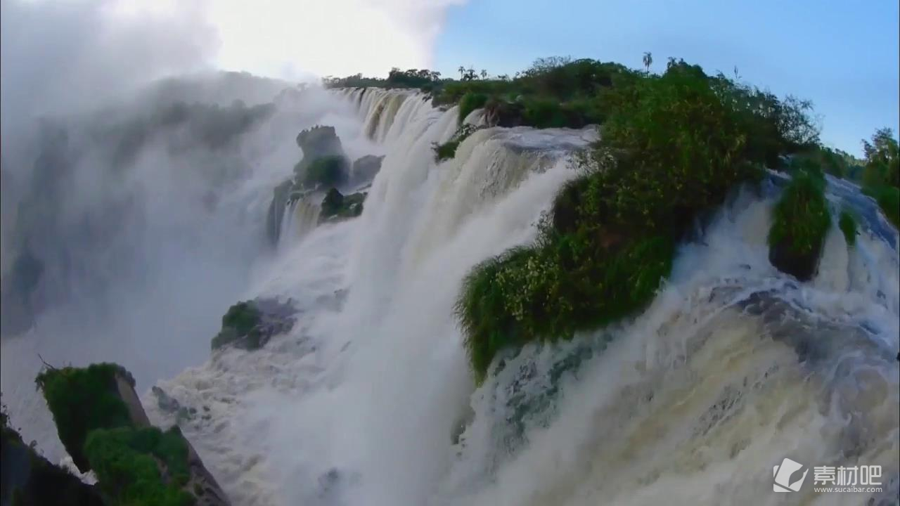 山顶瀑布水流流淌视频素材